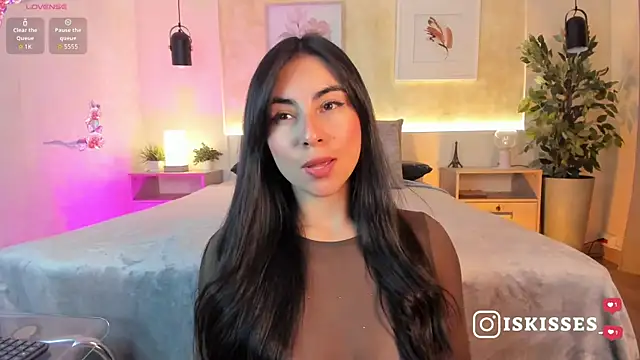 IsabellaSweet   online show from April 15, 2026, 4:08 am