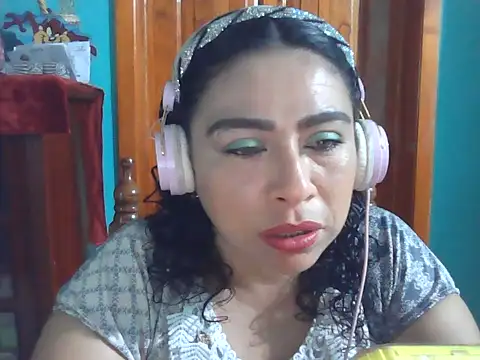 Snapshot of DalilahMx chatting on June 22, 2026, 6:16 pm DalilahMx online show from June 22, 2026, 6:16 pm