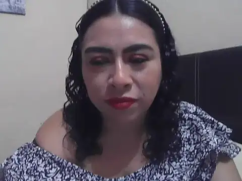 Snapshot of DalilahMx chatting on July 9, 2026, 6:23 pm DalilahMx online show from July 9, 2026, 6:23 pm