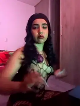 Snapshot of Diva_noir chatting on July 1, 2026, 11:37 pm Diva noir online show from July 1, 2026, 11:37 pm