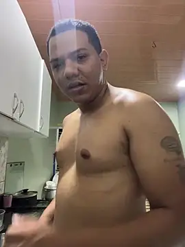 Snapshot of Loaisn chatting on February 13, 2026, 1:01 am Loaisn online show from February 13, 2026, 1:01 am