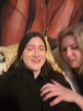 Snapshot of shyhabibi chatting on February 6, 2026, 9:18 pm shyhabibi online show from February 6, 2026, 9:18 pm