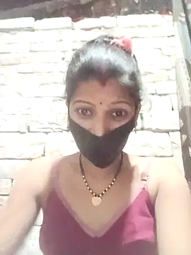 Snapshot of Divya-11431 chatting on March 11, 2026, 3:18 pm Divya-11431 online show from March 11, 2026, 3:18 pm