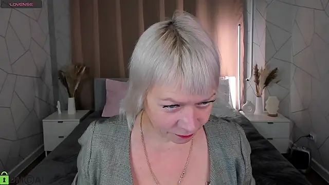 Snapshot of Ann_Annise chatting on February 7, 2026, 1:09 am Ann Annise online show from February 7, 2026, 1:09 am