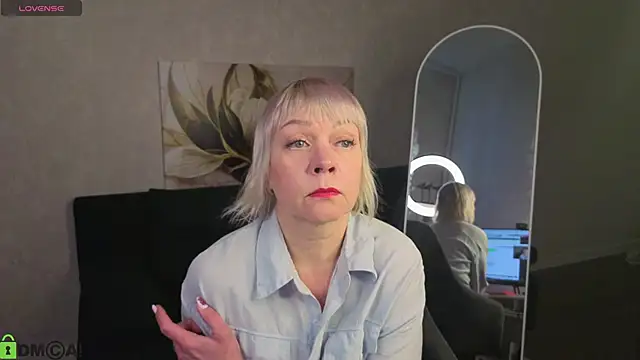 Snapshot of Ann_Annise chatting on February 27, 2026, 1:49 am Ann Annise online show from February 27, 2026, 1:49 am