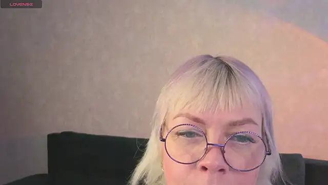 Snapshot of Ann_Annise chatting on March 1, 2026, 6:59 am Ann Annise online show from March 1, 2026, 6:59 am