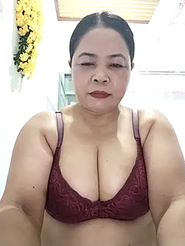Baby-bigtits2026 online show from February 28, 2026, 12:39 pm