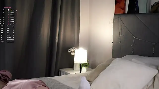 Snapshot of BlondellBolio chatting on February 25, 2026, 9:13 pm BlondellBolio online show from February 25, 2026, 9:13 pm