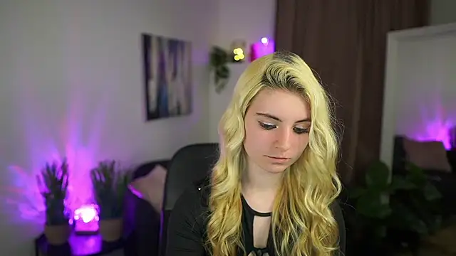 Jetpearl online show from March 18, 2026, 8:12 pm