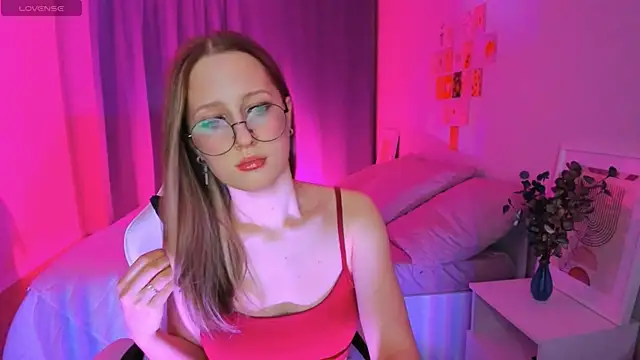 Snapshot of Vega_Taylor chatting on February 28, 2026, 3:51 am Vega Taylor online show from February 28, 2026, 3:51 am