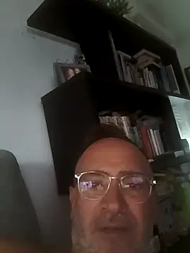 Snapshot of bobo672 chatting on April 10, 2026, 5:56 am bobo672 online show from April 10, 2026, 5:56 am