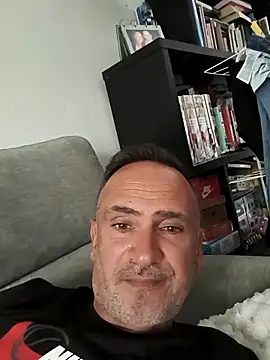 Snapshot of bobo672 chatting on April 13, 2026, 12:10 pm bobo672 online show from April 13, 2026, 12:10 pm