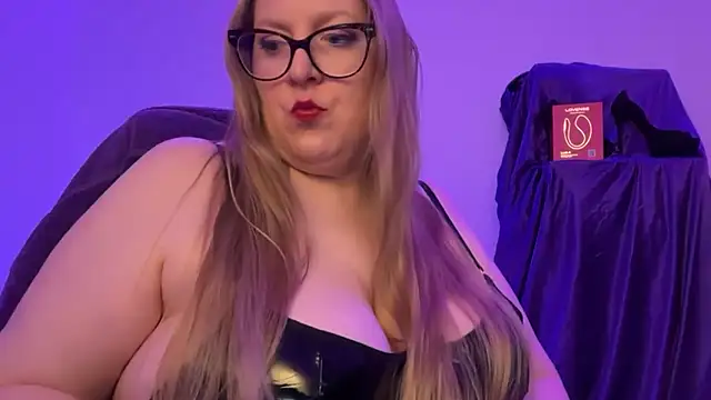 MissCharlotteXx online show from April 11, 2026, 1:54 am