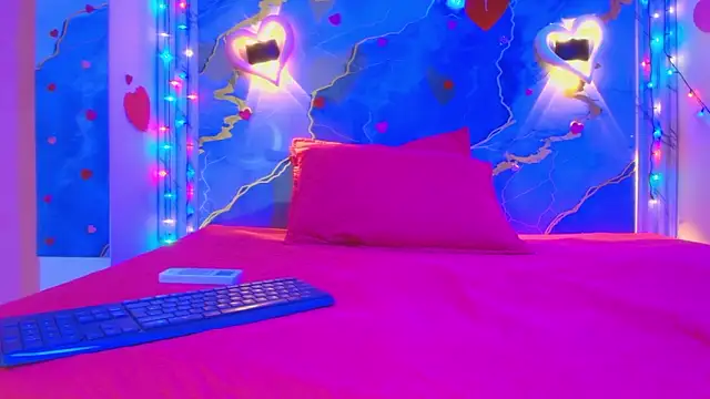 Snapshot of Eleanor_rigby5 chatting on February 13, 2026, 3:02 am Eleanor rigby5 online show from February 13, 2026, 3:02 am