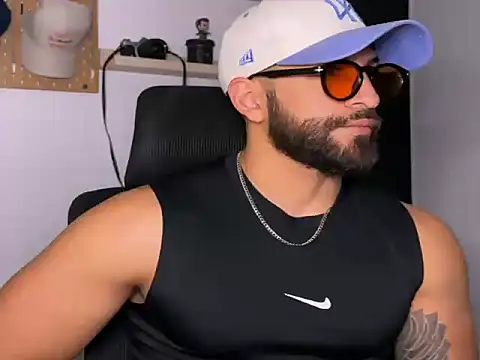 SamDornan51 online show from March 11, 2026, 3:34 am