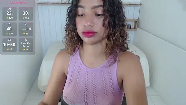 Mona Mistic online show from April 22, 2026, 4:48 am