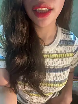 QuynhAnh 2k1 online show from February 11, 2026, 8:08 am