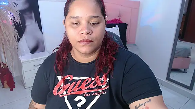 Snapshot of NathaliaMayson chatting on April 7, 2026, 10:05 am NathaliaMayson online show from April 7, 2026, 10:05 am