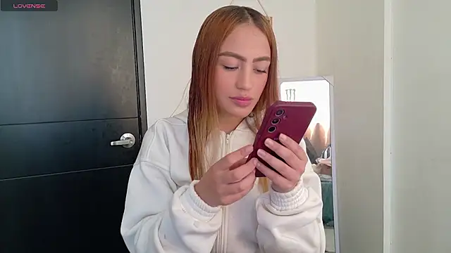 PaulaSantanaOf online show from March 23, 2026, 6:12 pm