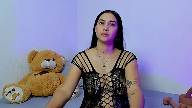 TORIRAVEEN online show from February 24, 2026, 2:53 am