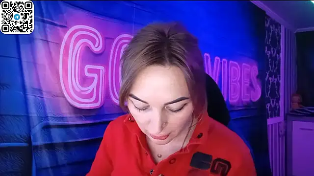 Snapshot of Vellora_ chatting on February 24, 2026, 7:12 pm Vellora online show from February 24, 2026, 7:12 pm