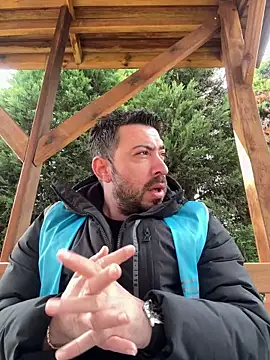 hessds34 online show from April 16, 2026, 8:37 am