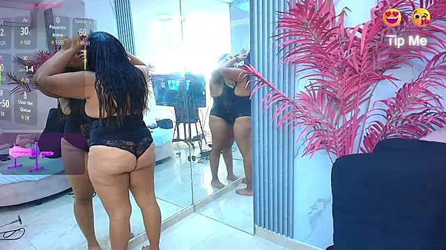 EmmaLebrun online show from April 14, 2026, 3:23 am