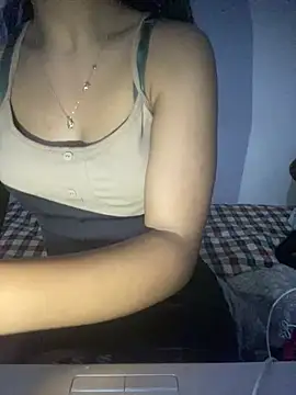 Snapshot of Nour-Lina chatting on February 18, 2026, 6:09 am Nour-Lina online show from February 18, 2026, 6:09 am