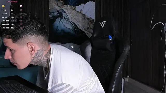 trisstann  online show from April 9, 2026, 4:34 pm