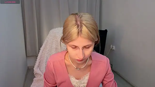 alicedews online show from February 1, 2026, 9:35 pm