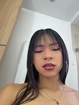 Chel   online show from April 12, 2026, 5:18 pm