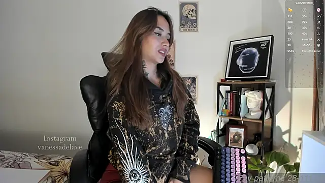 Snapshot of Vanessarte_ chatting on July 16, 2026, 1:55 am Vanessarte online show from July 16, 2026, 1:55 am