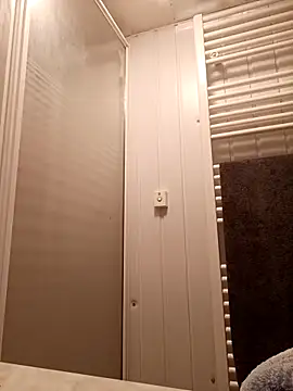 lej73 online show from April 7, 2026, 6:19 pm