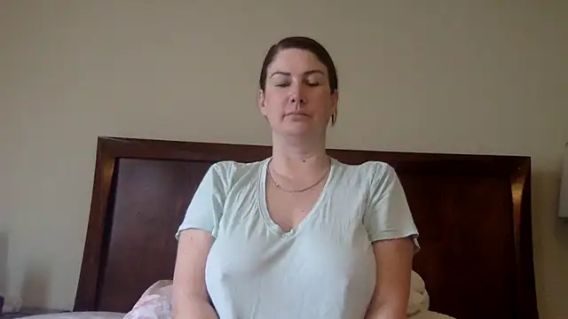 SexiLexi67780 online show from April 8, 2026, 3:45 pm