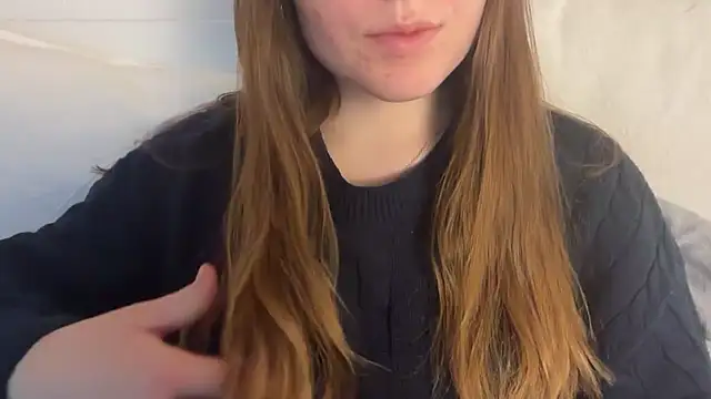 Snapshot of Lucyschickt chatting on May 8, 2026, 6:57 pm Lucyschickt online show from May 8, 2026, 6:57 pm