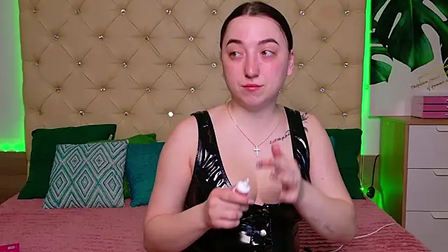 AwaMax online show from April 3, 2026, 4:54 am