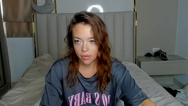 Snapshot of stellaa_quenn chatting on April 3, 2026, 12:08 am stellaa quenn online show from April 3, 2026, 12:08 am
