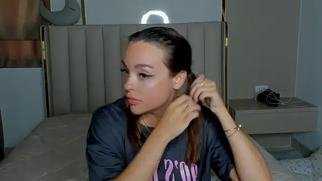 Snapshot of stellaa_quenn chatting on April 6, 2026, 4:46 am stellaa quenn online show from April 6, 2026, 4:46 am