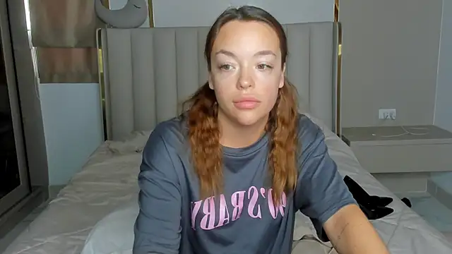Snapshot of stellaa_quenn chatting on April 17, 2026, 12:13 am stellaa quenn online show from April 17, 2026, 12:13 am