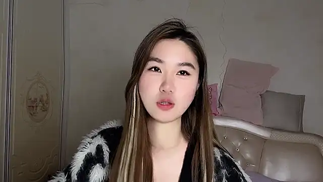 onny2003 online show from March 4, 2026, 11:16 am