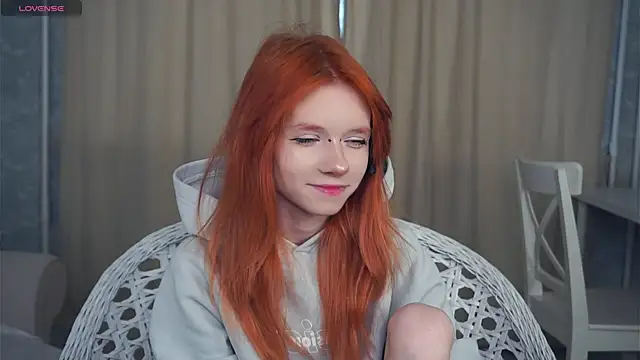 TarynPalek online show from February 8, 2026, 6:06 am