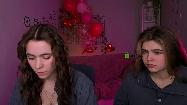 Snapshot of laurenmurrr chatting on February 28, 2026, 11:11 am laurenmurrr online show from February 28, 2026, 11:11 am