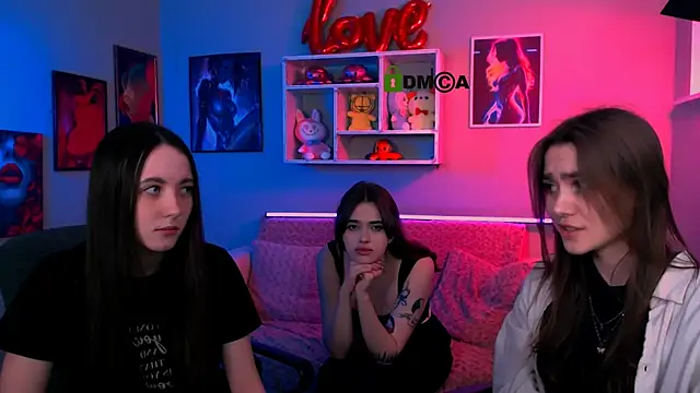 laurenmurrr online show from March 27, 2026, 10:15 am