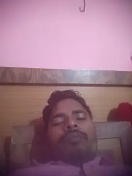 Snapshot of Rajustt chatting on March 4, 2026, 3:18 pm Rajustt online show from March 4, 2026, 3:18 pm