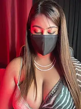 queen-panda online show from April 15, 2026, 5:31 pm