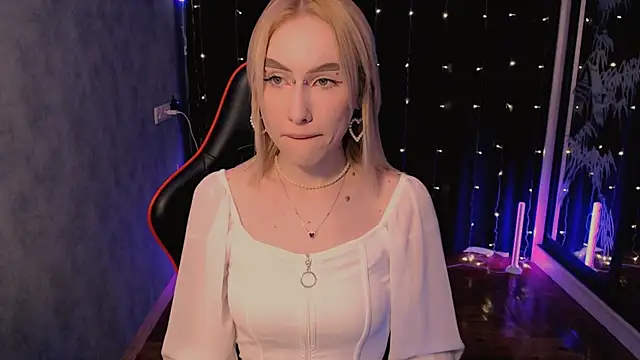 crybambi online show from February 16, 2026, 7:04 am