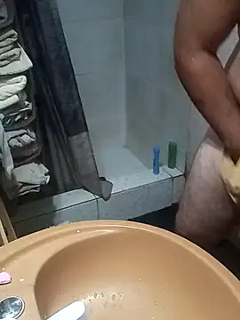 Snapshot of Nand0f chatting on February 28, 2026, 8:43 pm Nand0f online show from February 28, 2026, 8:43 pm