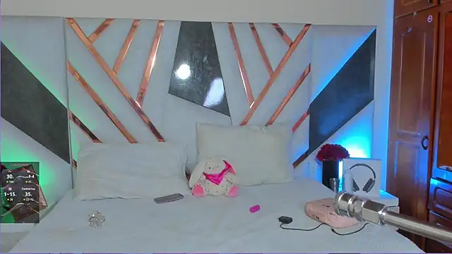 Snapshot of isa_kolins chatting on February 25, 2026, 10:03 am isa kolins online show from February 25, 2026, 10:03 am