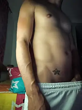 Snapshot of logan-31 chatting on February 3, 2026, 6:51 am logan-31 online show from February 3, 2026, 6:51 am