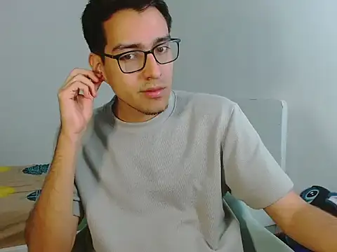 Snapshot of NickFin chatting on April 25, 2026, 2:14 am NickFin online show from April 25, 2026, 2:14 am
